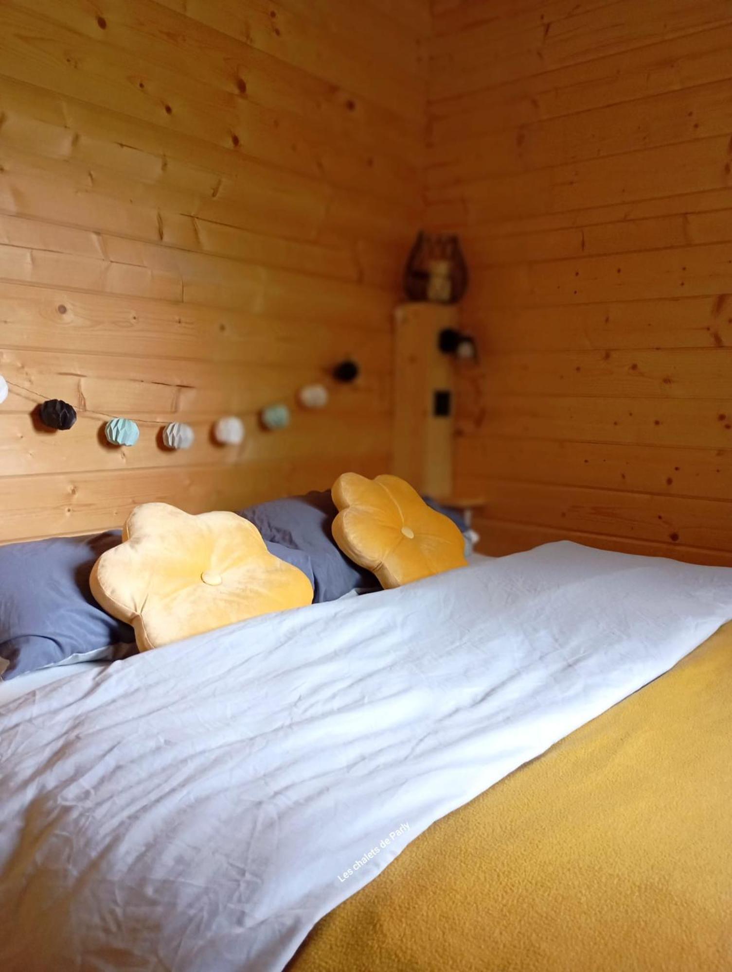 Les Chalets De Parly Bagian luar foto